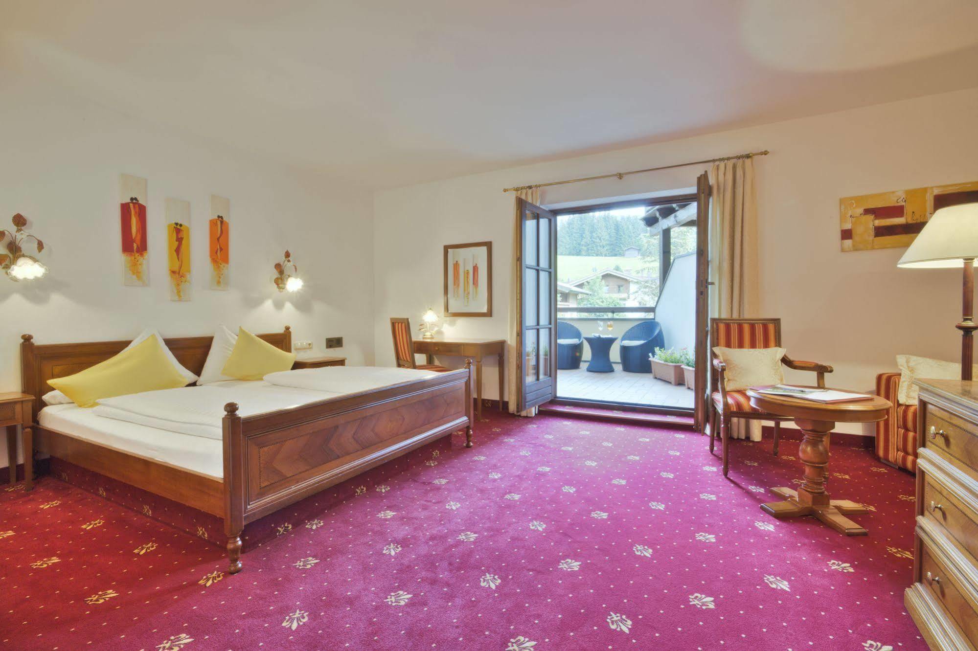 Alpenresidenz Adler Hotel เคิร์ชแบร์ก อิน ทิโรล ภายนอก รูปภาพ
